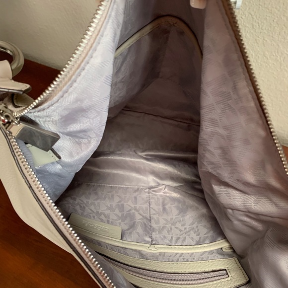 Michael Kors Shoulder bag. - Picture 3 of 3